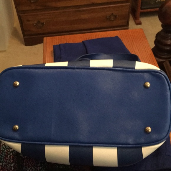 Pocketbook - Picture 3 of 3